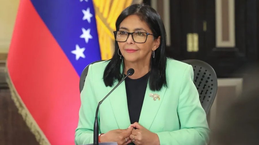 presidenta-e-delcy-rodriguez-lidera-firma-de-acuerdos-en-el-palacio-de-miraflores-con-empresarios-57174